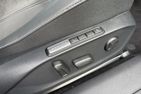 KM25CYY Volkswagen Id.7 210kW Match Pro 77kWh 5dr Auto Thumbnail #44