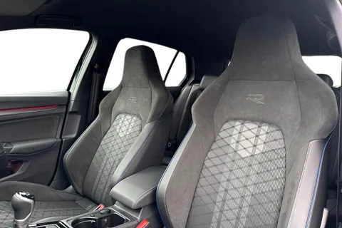 KP75MKC Volkswagen Golf 1.5 TSI 150 R-Line 5dr Thumbnail #15