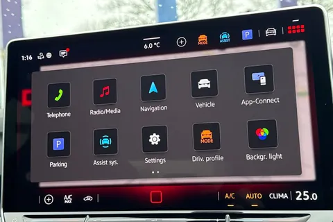 KP75MKC Volkswagen Golf 1.5 TSI 150 R-Line 5dr Thumbnail #26