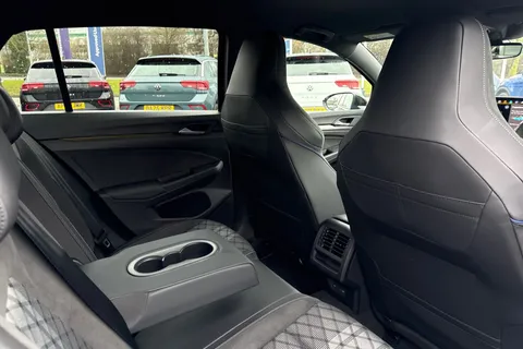 KP75MKC Volkswagen Golf 1.5 TSI 150 R-Line 5dr Thumbnail #38