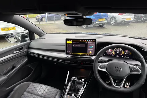 KP75MKC Volkswagen Golf 1.5 TSI 150 R-Line 5dr Thumbnail #39