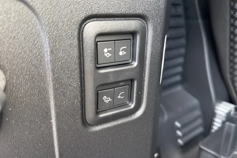 DP75XBS Land Rover Defender 90 D250 S Thumbnail #28