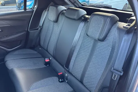 DE25UVK PEUGEOT 208 1.2 PureTech Allure Euro 6 (s/s) 5dr Thumbnail #19