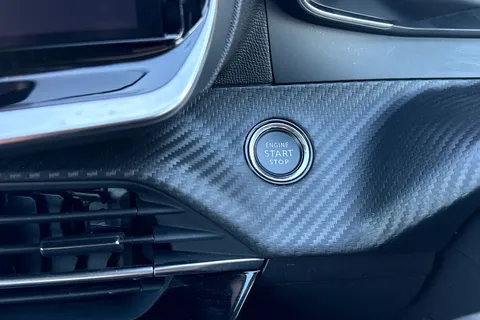 DE25UVK PEUGEOT 208 1.2 PureTech Allure Euro 6 (s/s) 5dr Thumbnail #54