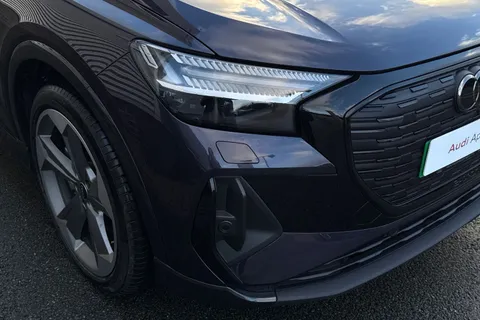 KR25UZY Audi Q4 e-tron Q4 Sportback Black Edition 45 e-tron  210,00 kW Thumbnail #9