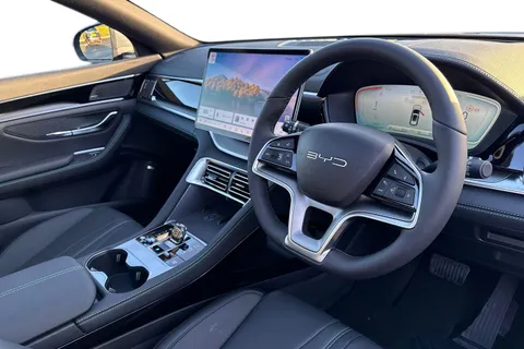  BYD Seal U 1.5 DM-i 18.3kWh Design CVT Auto AWD Euro 6 (s/s) 5dr Thumbnail #8