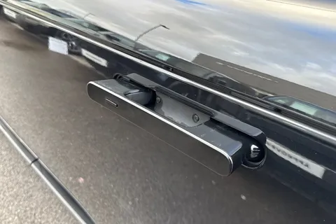 BA73YRT Land Rover Range Rover 3.0 D300 SE 4dr Auto Thumbnail #40