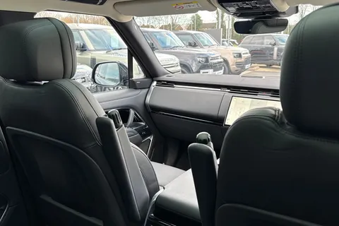 BA73YRT Land Rover Range Rover 3.0 D300 SE 4dr Auto Thumbnail #45