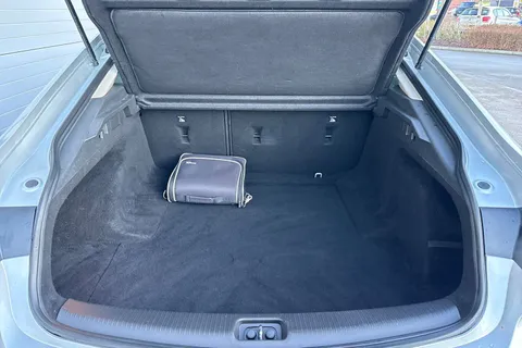 DN67EHT Vauxhall Insignia 2.0 Turbo D BlueInjection SRi Nav Grand Sport Euro 6 (s/s) 5dr Thumbnail #7