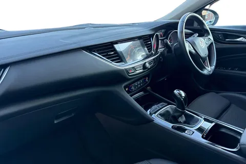 DN67EHT Vauxhall Insignia 2.0 Turbo D BlueInjection SRi Nav Grand Sport Euro 6 (s/s) 5dr Thumbnail #15