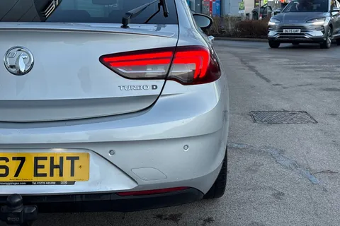 DN67EHT Vauxhall Insignia 2.0 Turbo D BlueInjection SRi Nav Grand Sport Euro 6 (s/s) 5dr Thumbnail #27