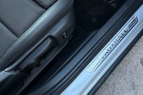 DN67EHT Vauxhall Insignia 2.0 Turbo D BlueInjection SRi Nav Grand Sport Euro 6 (s/s) 5dr Thumbnail #42