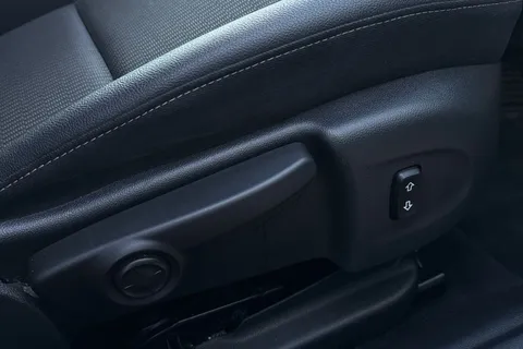 DN67EHT Vauxhall Insignia 2.0 Turbo D BlueInjection SRi Nav Grand Sport Euro 6 (s/s) 5dr Thumbnail #43