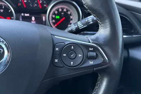 DN67EHT Vauxhall Insignia 2.0 Turbo D BlueInjection SRi Nav Grand Sport Euro 6 (s/s) 5dr Thumbnail #57