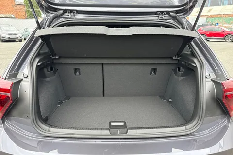 DC25NJJ Volkswagen Polo 1.0 TSI 115 Black Edition 5dr DSG |  Heated Seats | Adaptive Cruise Control Thumbnail #7