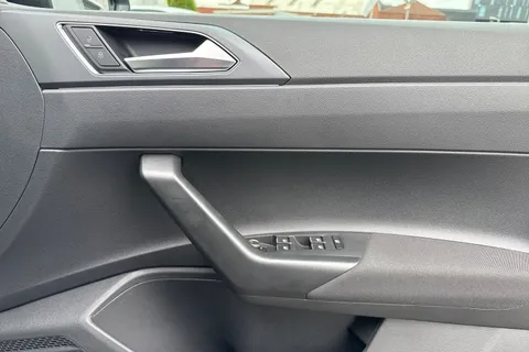 DC25NJJ Volkswagen Polo 1.0 TSI 115 Black Edition 5dr DSG |  Heated Seats | Adaptive Cruise Control Thumbnail #21
