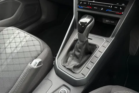 DC25NJJ Volkswagen Polo 1.0 TSI 115 Black Edition 5dr DSG |  Heated Seats | Adaptive Cruise Control Thumbnail #23