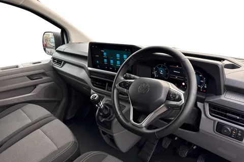 CX25LYZ Volkswagen Transporter 2.0 TDI T28 Commerce Plus FWD SWB Euro 6 (s/s) 5dr Thumbnail #13