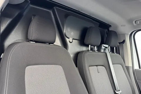 CX25LYZ Volkswagen Transporter 2.0 TDI T28 Commerce Plus FWD SWB Euro 6 (s/s) 5dr Thumbnail #23