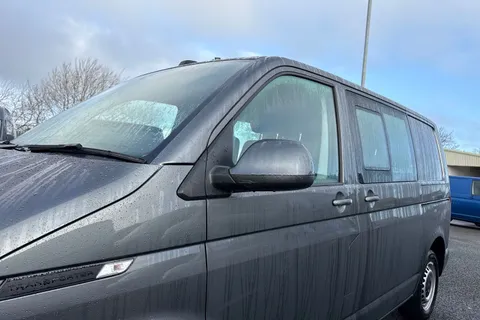 CX74LWK Volkswagen Transporter 2.0 TDI T32 Startline Kombi DSG FWD SWB Euro 6 (s/s) 5dr Thumbnail #25