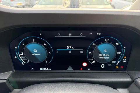 CX25LYZ Volkswagen Transporter 2.0 TDI T28 Commerce Plus FWD SWB Euro 6 (s/s) 5dr Thumbnail #29