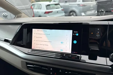 CX72NZD Volkswagen Multivan 1.5 TSI Life Long MPV DSG Euro 6 (s/s) 5dr Thumbnail #40