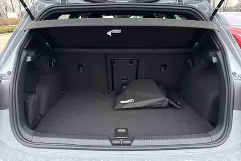 KM75BSV Volkswagen Golf 1.5 TSI 272 GTE eHybrid 5dr DSG **VAT QUALIFYING** Thumbnail #7