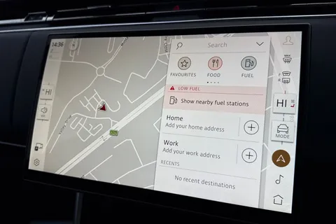 12 of 51 for Land Rover Range Rover 3.0 D300 SE 5dr