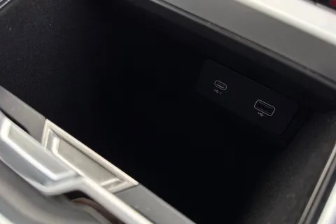 51 of 51 for Land Rover Range Rover 3.0 D300 SE 5dr