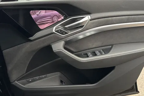RK71MHM Audi e-tron Black Edition 50 quattro 230,00 kW Thumbnail #21