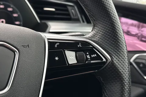 RK71MHM Audi e-tron Black Edition 50 quattro 230,00 kW Thumbnail #36