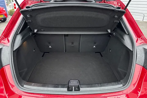 PK22HKX Mercedes-Benz A Class 1.3 A200 AMG Line Edition (Executive) 7G-DCT Euro 6 (s/s) 5dr Thumbnail #7