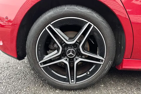 PK22HKX Mercedes-Benz A Class 1.3 A200 AMG Line Edition (Executive) 7G-DCT Euro 6 (s/s) 5dr Thumbnail #11
