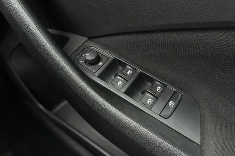 18 of 52 for Škoda Kamiq 1.0 TSI SE DSG Euro 6 (s/s) 5dr