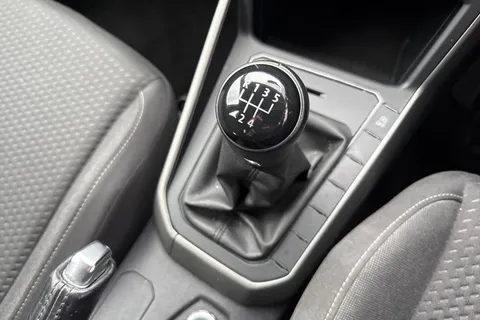 DW19ZJU Volkswagen Polo 1.0 TSI SE Euro 6 (s/s) 5dr Thumbnail #23