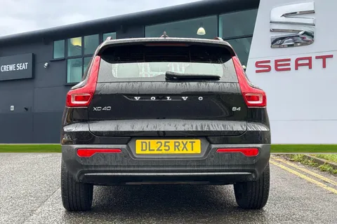 DL25RXT Volvo Xc40 2.0 B4P Plus Dark 5dr Auto Thumbnail #4