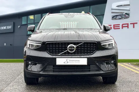DL25RXT Volvo Xc40 2.0 B4P Plus Dark 5dr Auto Thumbnail #5