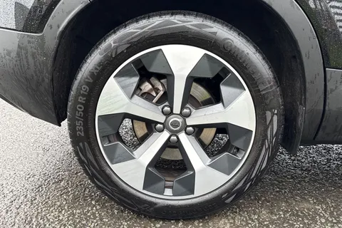 DL25RXT Volvo Xc40 2.0 B4P Plus Dark 5dr Auto Thumbnail #22