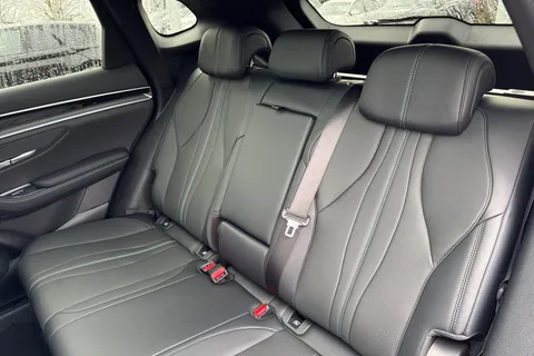  BYD Seal U 1.5 DM-i 18.3kWh Boost CVT Auto Euro 6 (s/s) 5dr Thumbnail #14