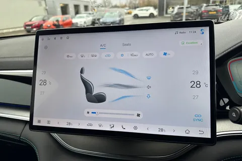  BYD Seal U 1.5 DM-i 18.3kWh Boost CVT Auto Euro 6 (s/s) 5dr Thumbnail #19