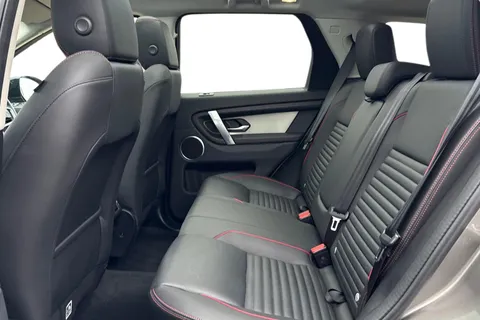 DS72XGE Land Rover Discovery Sport 1.5 P300e Urban Edition 5dr Thumbnail #5
