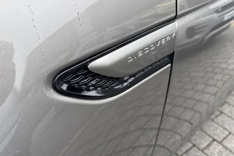 DS72XGE Land Rover Discovery Sport 1.5 P300e Urban Edition 5dr Thumbnail #30
