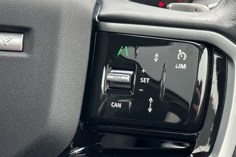 DS72XGE Land Rover Discovery Sport 1.5 P300e Urban Edition 5dr Thumbnail #34