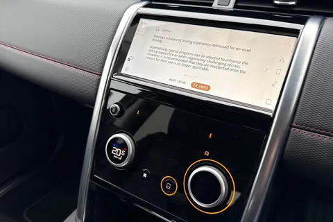 DS72XGE Land Rover Discovery Sport 1.5 P300e Urban Edition 5dr Thumbnail #40