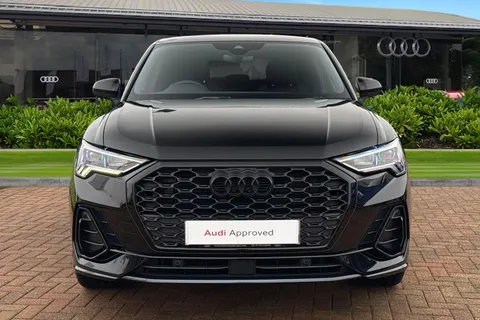KT25XBA Audi Q3 Black Edition 35 TDI  150 PS S tronic Thumbnail #6