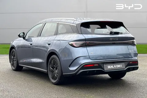  BYD Seal 6 1.5 DM-i 10kWh Boost CVT Auto Euro 6 (s/s) 5dr Thumbnail #3