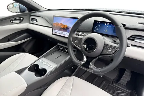  BYD Seal 6 1.5 DM-i 10kWh Boost CVT Auto Euro 6 (s/s) 5dr Thumbnail #8