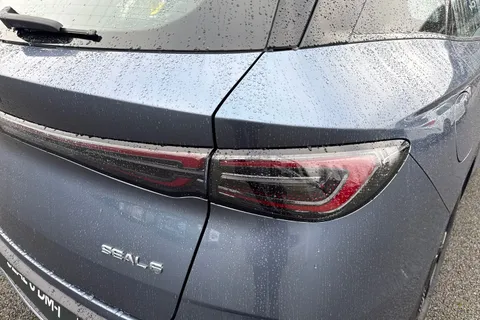  BYD Seal 6 1.5 DM-i 10kWh Boost CVT Auto Euro 6 (s/s) 5dr Thumbnail #16