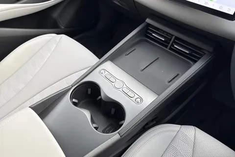  BYD Seal 6 1.5 DM-i 10kWh Boost CVT Auto Euro 6 (s/s) 5dr Thumbnail #20