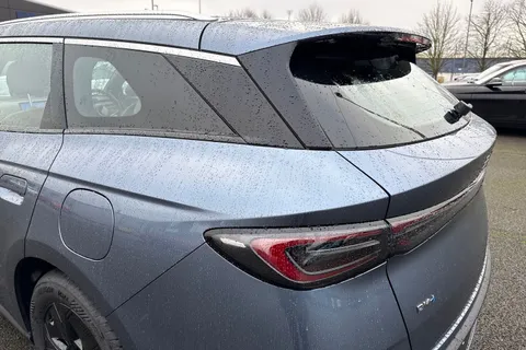  BYD Seal 6 1.5 DM-i 10kWh Boost CVT Auto Euro 6 (s/s) 5dr Thumbnail #31